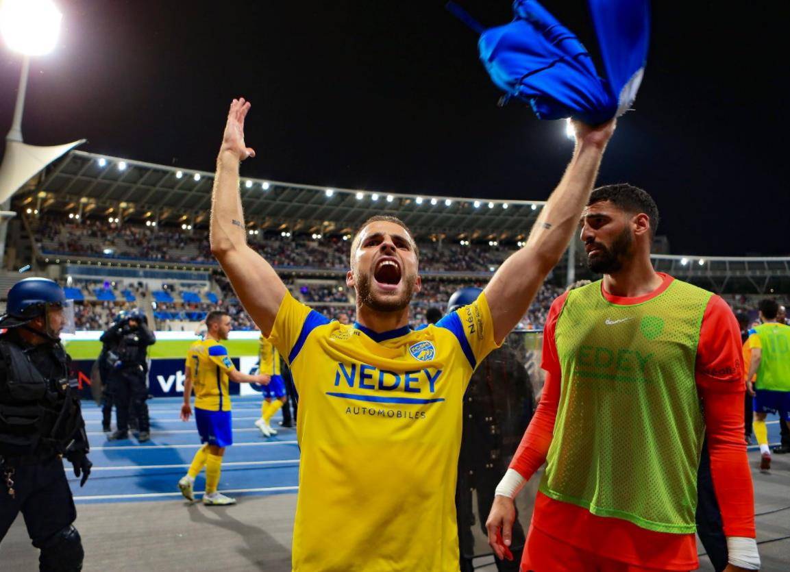 ayx-菲尼克斯太阳迎法甲关键赛，赛前内部沟通，引发热议，资深球员宣示担当的简单介绍