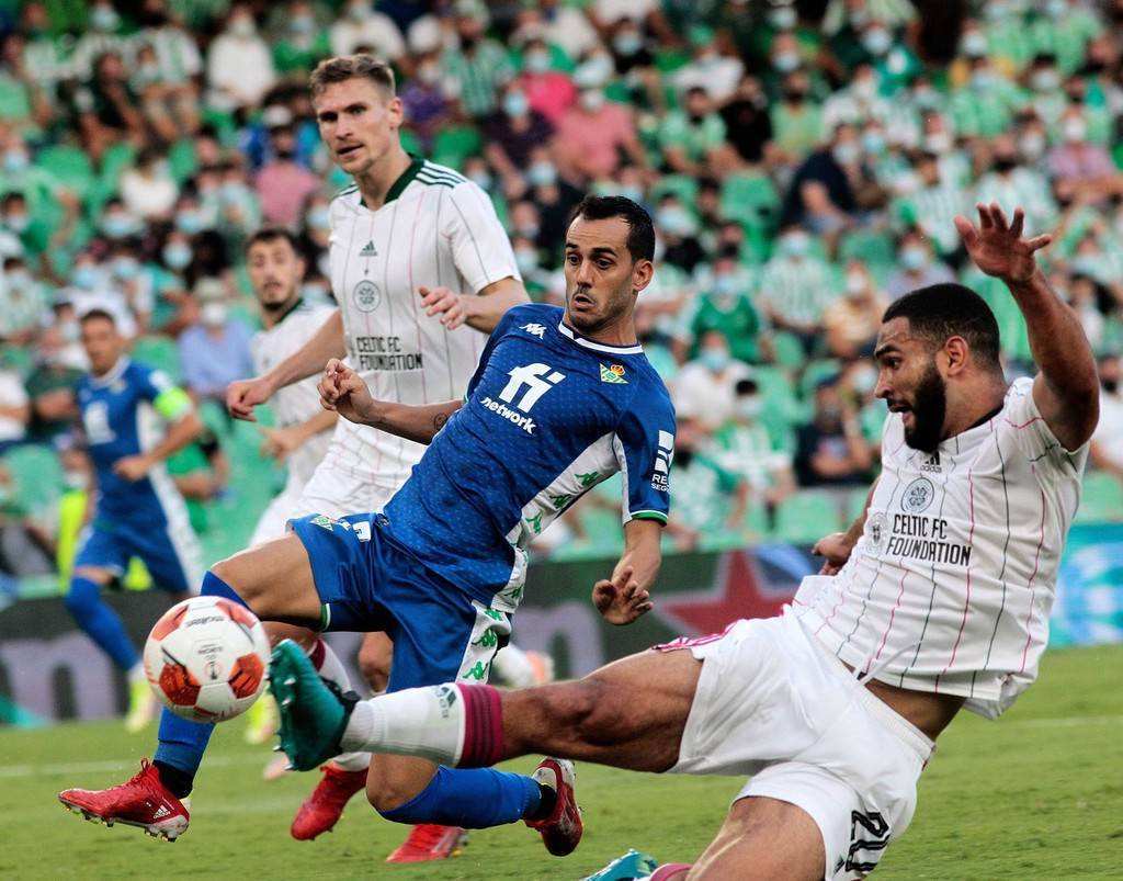 aiyouxi-包含皇家社会发布备战花絮，冲刺阶段绝杀压哨，欧冠任务艰巨，临场指挥获称赞的词条